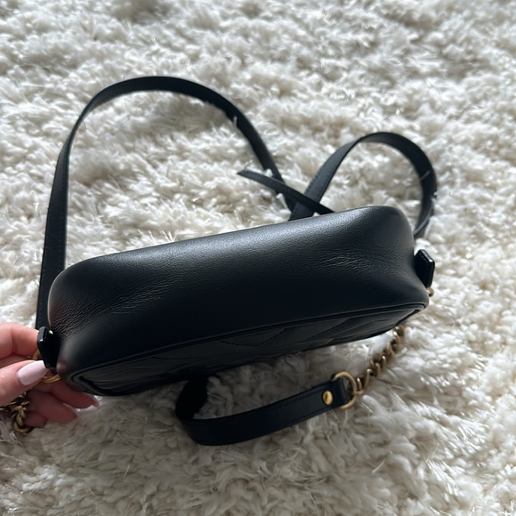 Gucci GG Marmont Mini Shoulder Bag - Picture 9 of 11